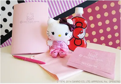 where to stay in Tokyo with kids- hello kitty hotel amenities to take home