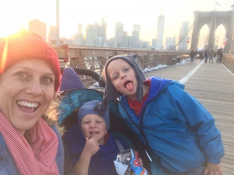 single mom travel new york brooklyn bridge