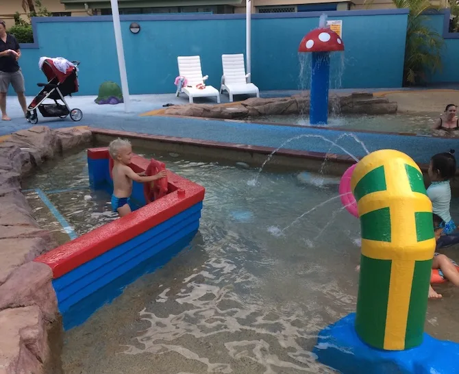 diamond beach resort gold coast broadbeach toddler pool pic