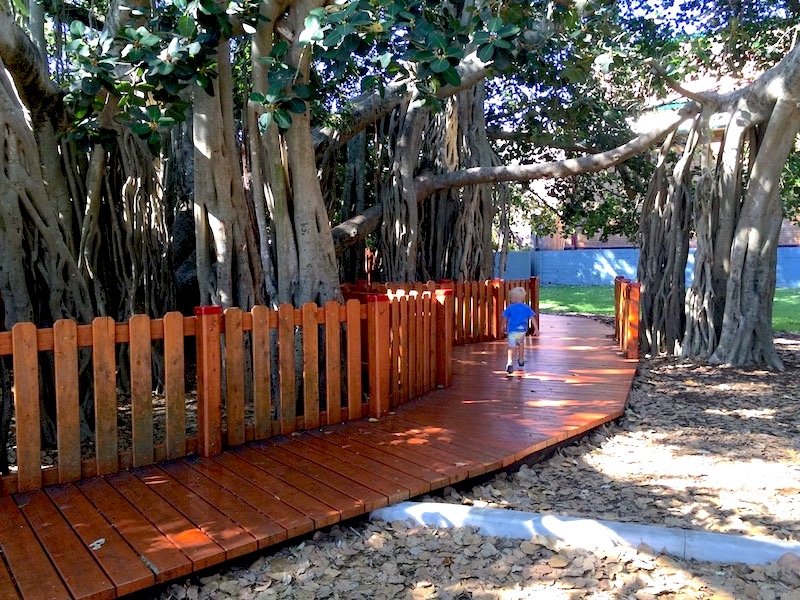 elevated walkways at new farm park pic