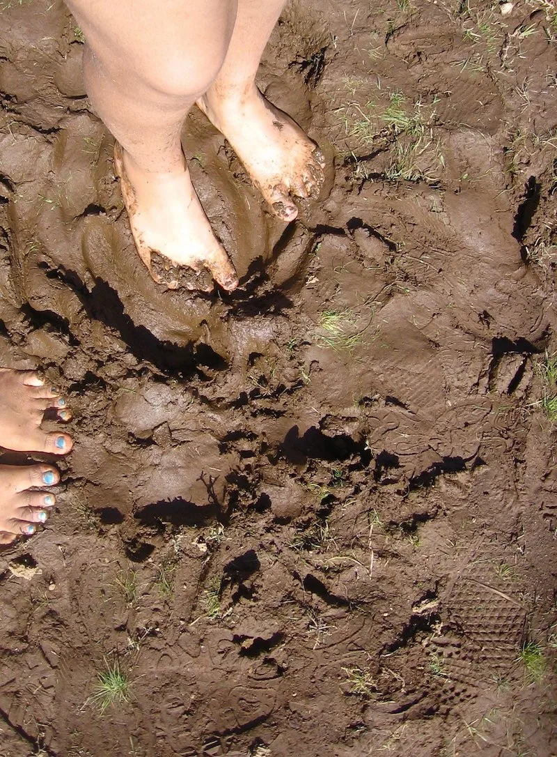 mud play by bandita