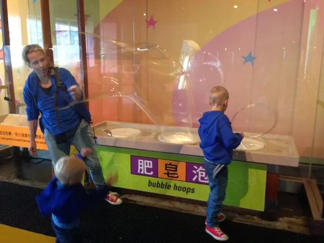 hong kong for kids bubble fun