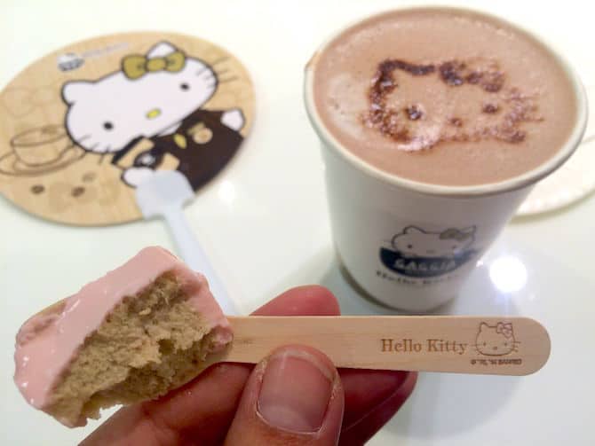hello kitty cafe hong kong hot chocolate