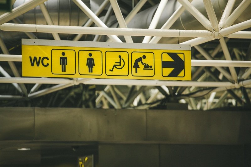nearest public toilet sign 800 pxhere 