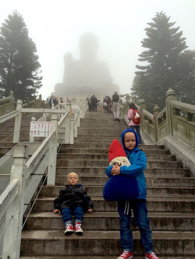 ngong ping 360 giant buddha