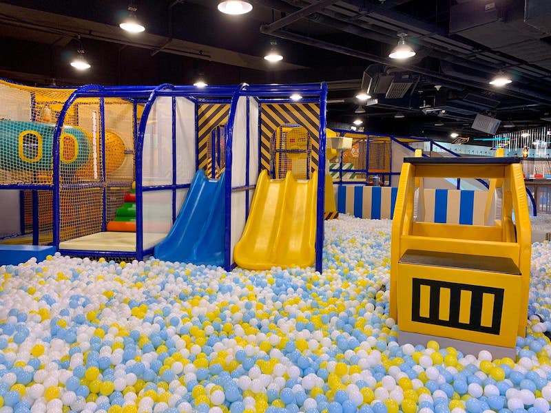 jumping gym ball pit by fb