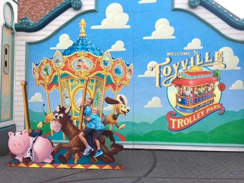 tokyo disney sea toy story ride