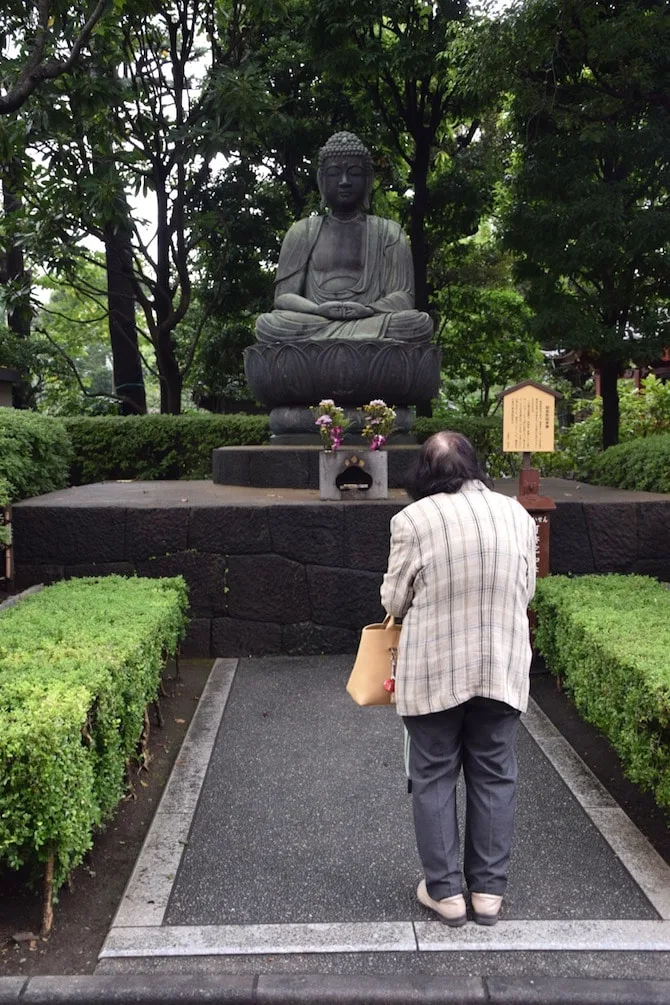 asakusa things to do buddha