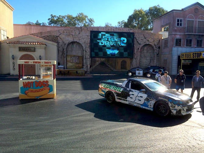 toddlers at movieworld stunt driver show pic