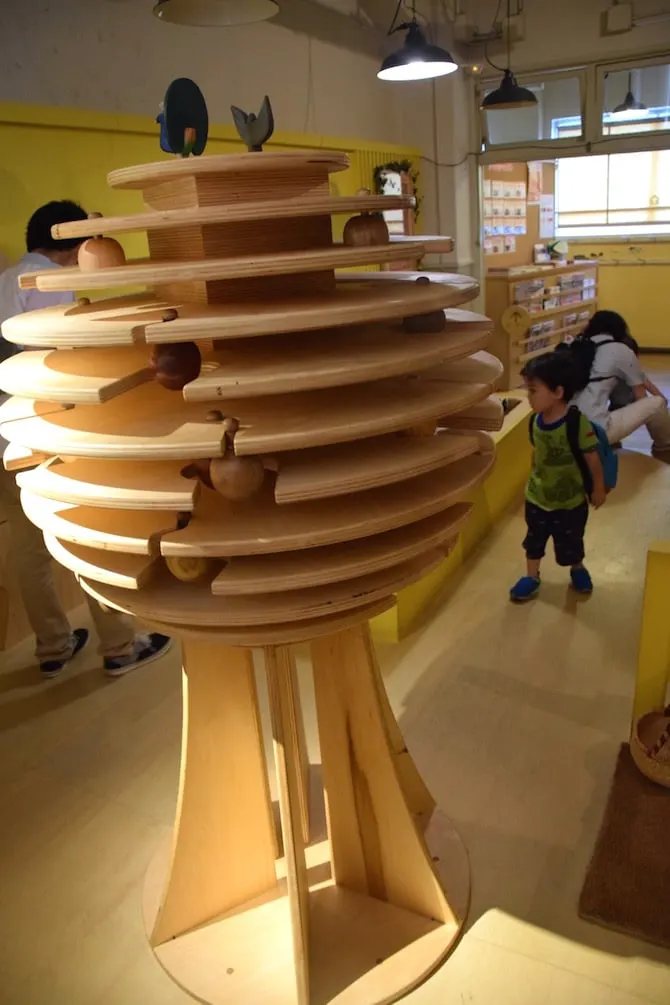 tokyo toy museum tree