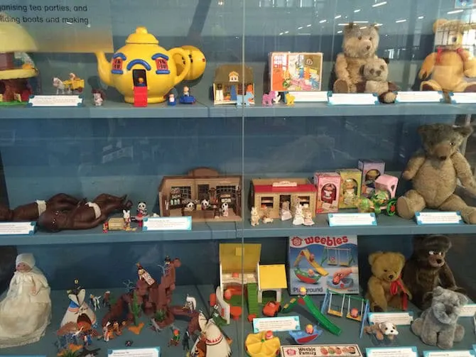museum of childhood london review more old toys