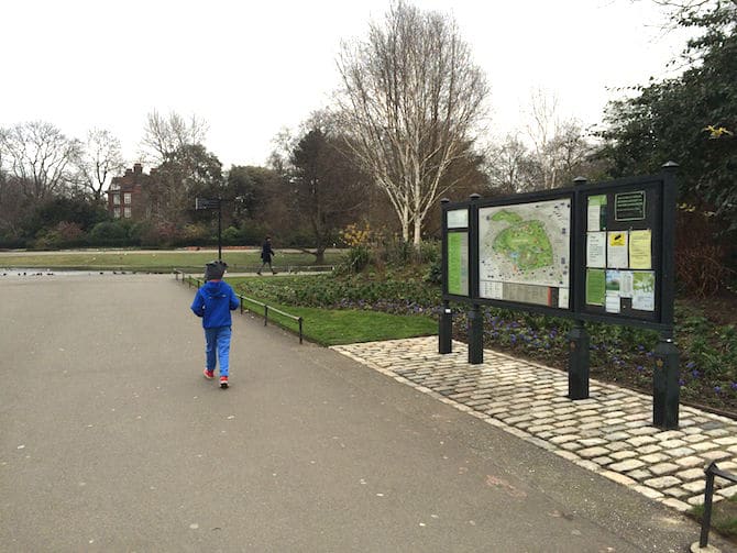 regents park playground hanover gate sign