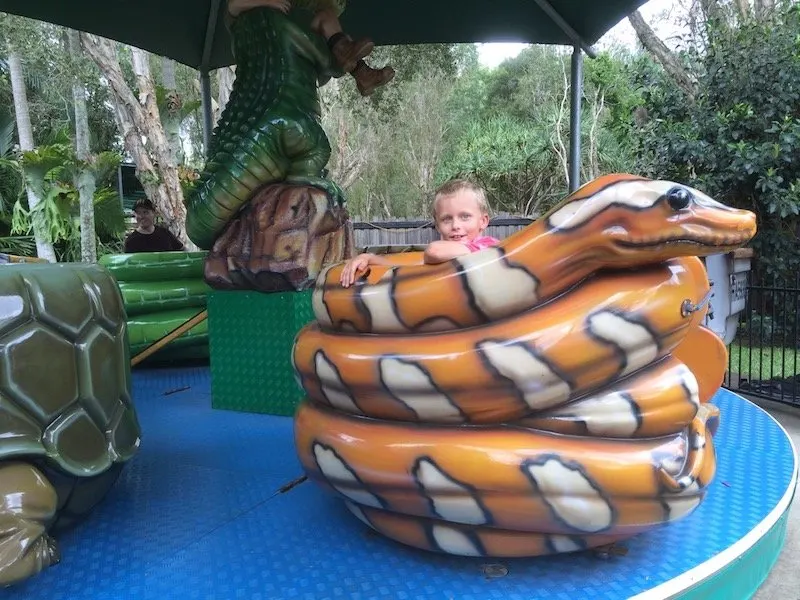 carnival rides at australia zoo pic