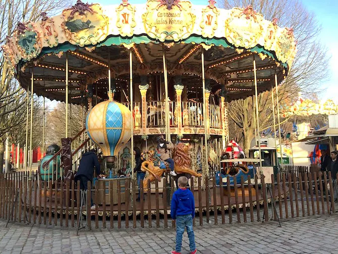 Paris Gardens parc de la villette carousel pic.