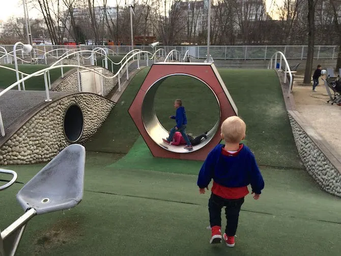 Paris Gardens playground - Parc de la Villette. For more SUPER DOOPER FUN ideas for family-friendly weekend adventures and travel with kids, all over the world, visit our FAMILY TRAVEL DIRECTORY www.roamthegnome.com. Search by city. Rated by kids and our travelling Gnome.