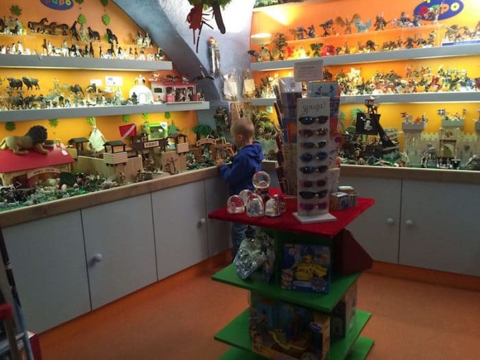 ULTIMATE GUIDE TO ONCE UPON A TIME TOY STORE PARIS