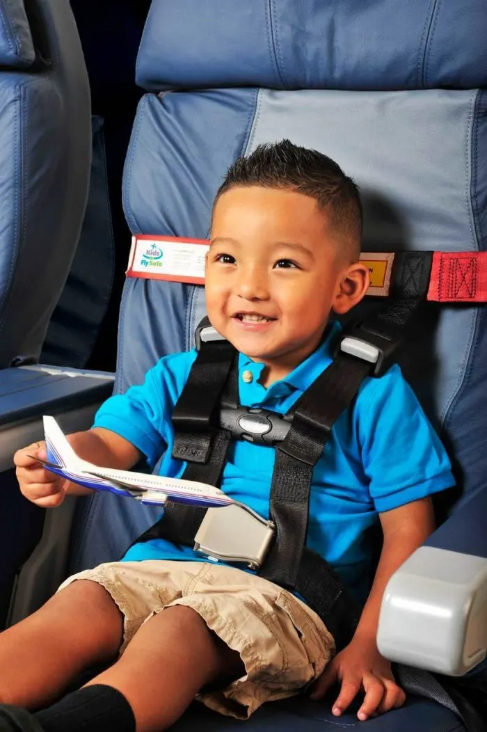 singapore airlines travelling with infant