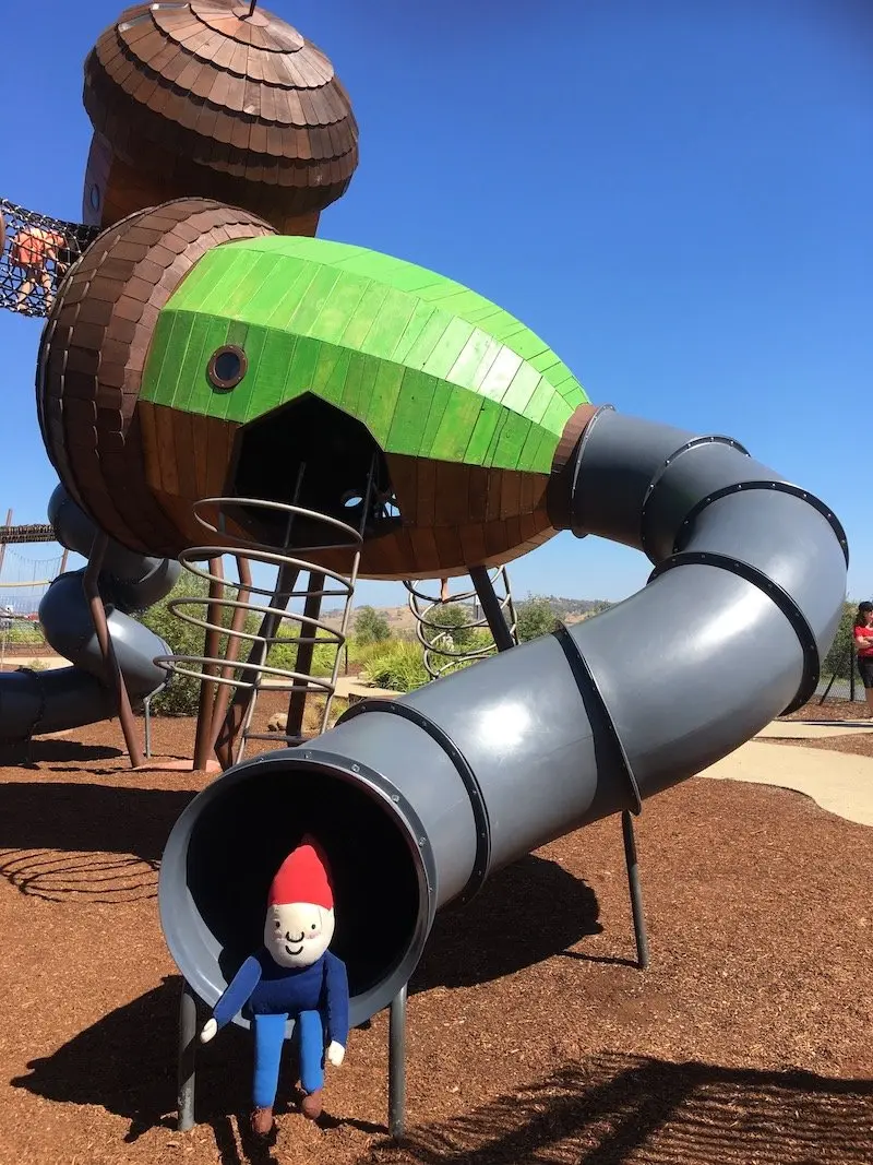 pod playground canberra acorn slides pic
