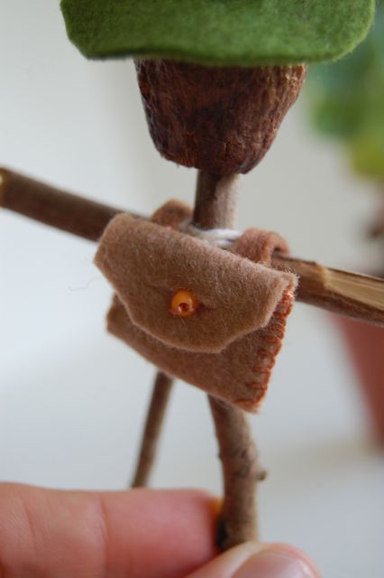 quick nature toys - mr stick with satchel backpack