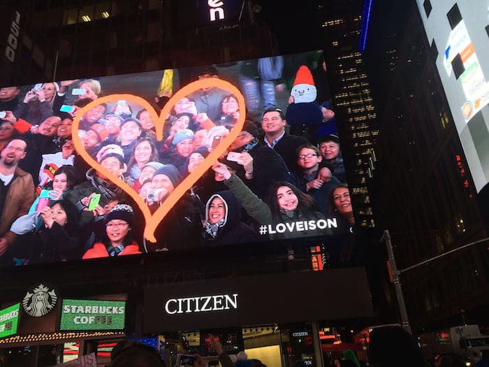 roam the gnome on live cam nyc times square