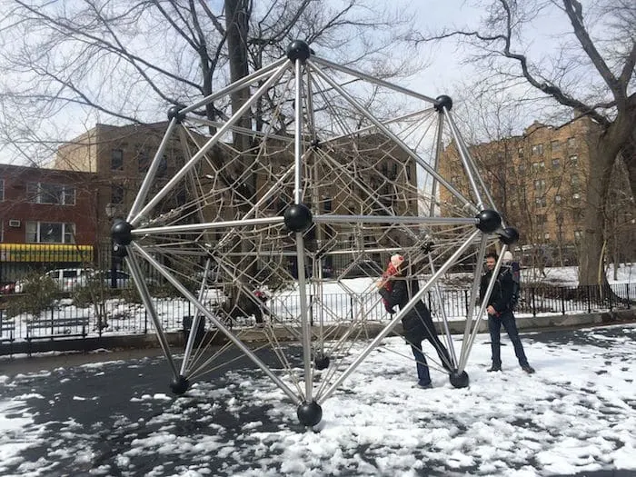 Visit ROAM THE GNOME Family Travel Directory for MORE SUPER DOOPER FUN ideas for family-friendly travel around the world. Search by City. Photo - Vanderbilt Playground Prospect Park Brooklyn fort