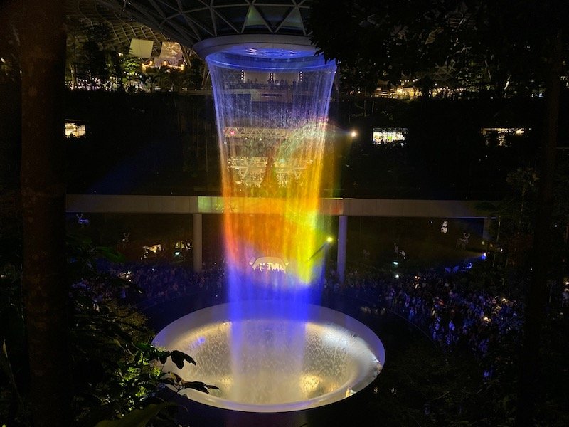 jewel waterfall show of light and sound pic 800