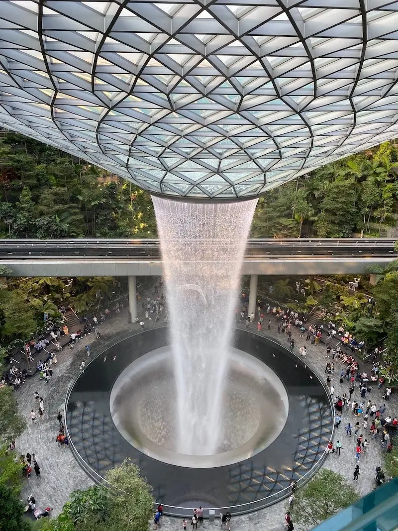 things to do at jewel changi airport - indoor waterfall pic 800