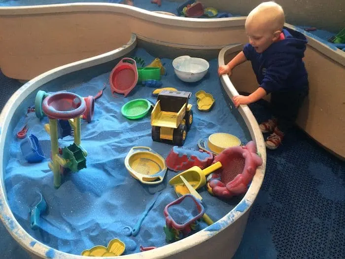 Sand box play at Brooklyn Kids Museum in New York. ROAM THE GNOME Family Travel Website. Hundreds of fun ideas and activities to help you plan and book your next family vacation or weekend adventure.