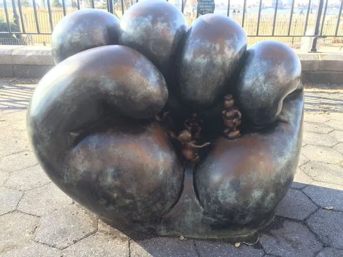 The Real World by Tom Otterness in Battery Park City. NYC ROAM THE GNOME Family Travel Website. Hundreds of fun ideas and activities to help you plan and book your next family vacation or weekend adventure.