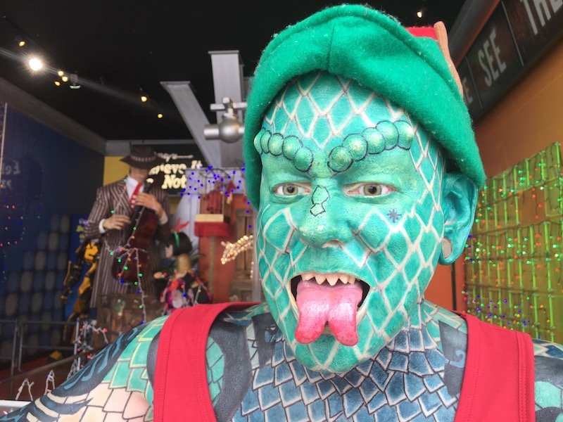 photo - ripleys surfers paradise lizard man face