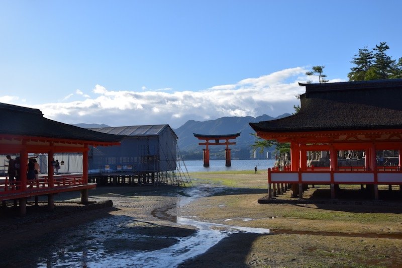 miyajima day trip tide out 