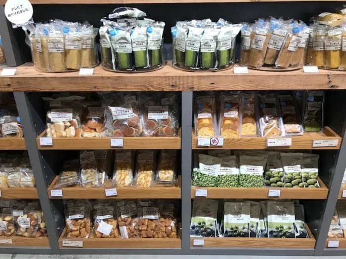 muji shibuya grocery store pic