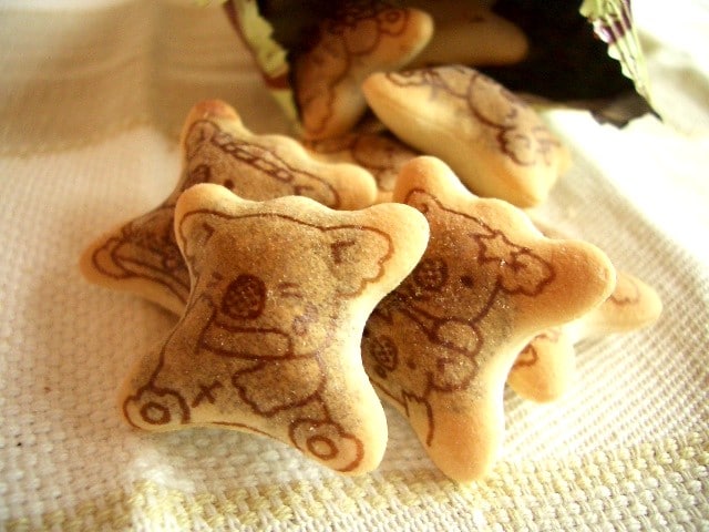 Koala no march japanese snacks pic