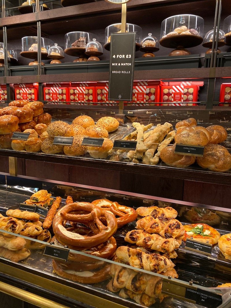 harrods bread rolls pic