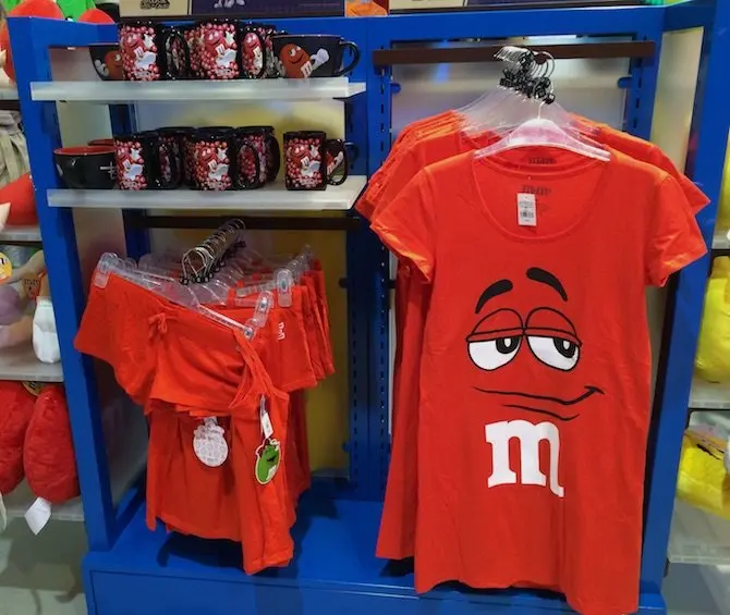 image - m&m world london red tshirts