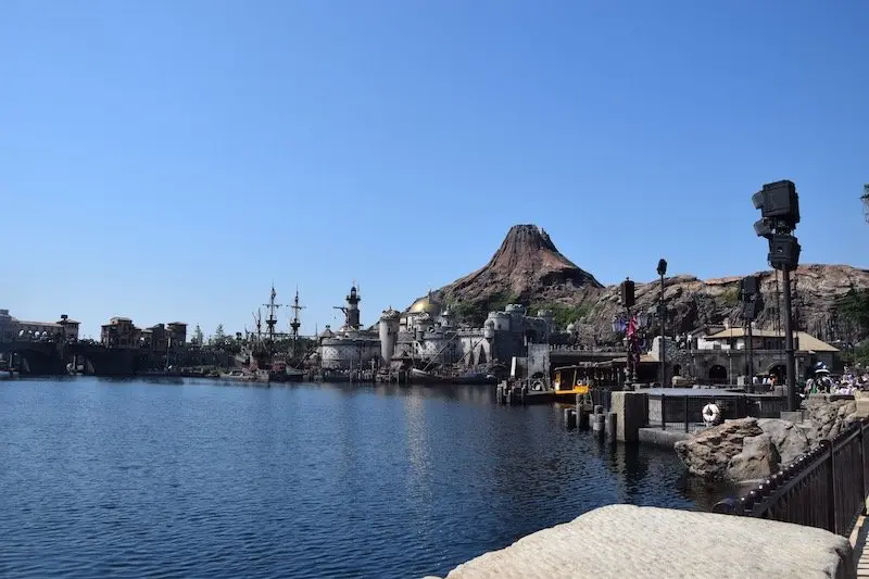 tokyo disney sea mediterranean harbor pic 800