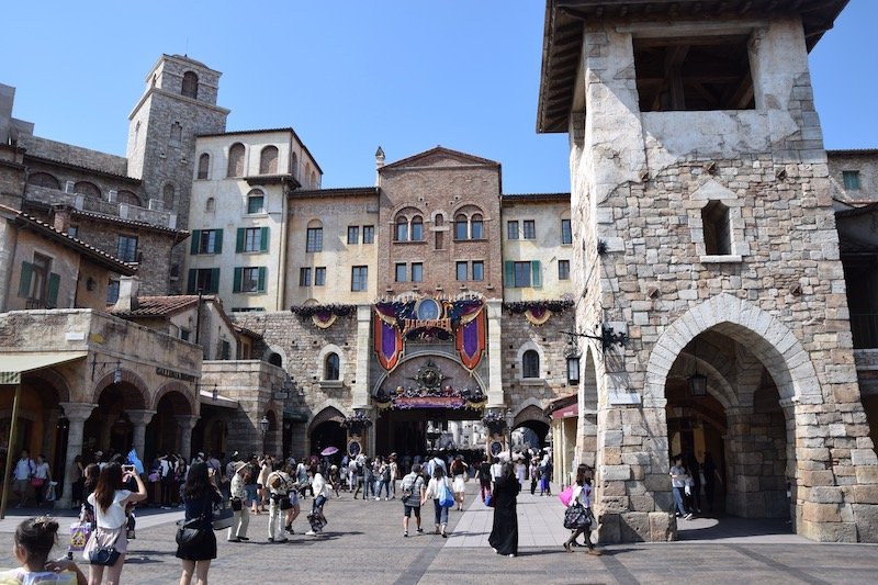 tokyo disneysea entrance pic 800