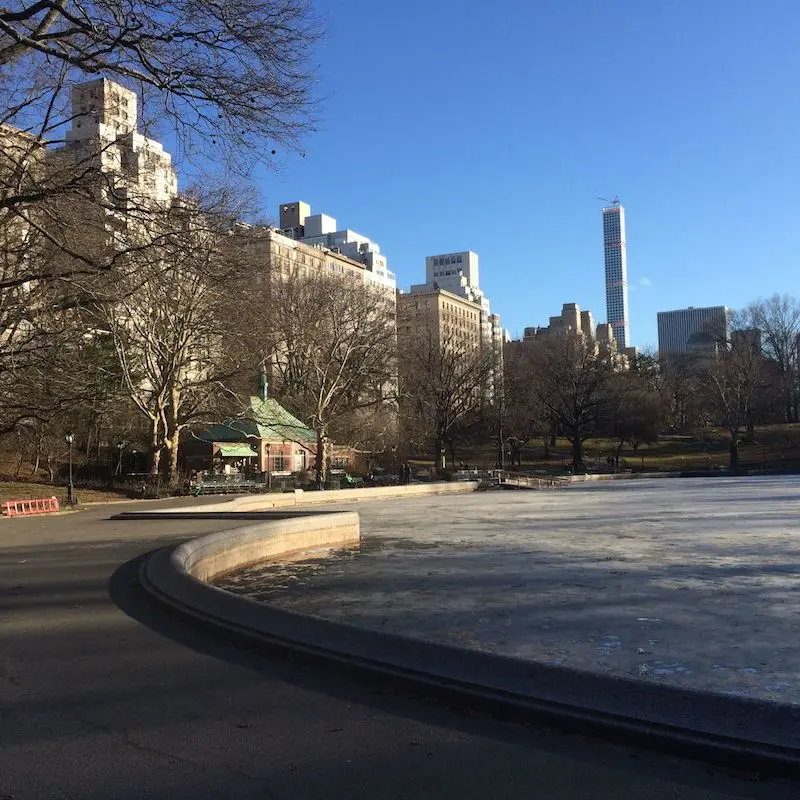 Image - Central Park sailboats Boathouse Express Cafe Lake 800