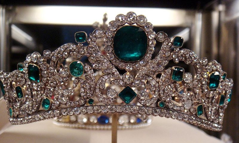 french crown jewels at the louvre pic