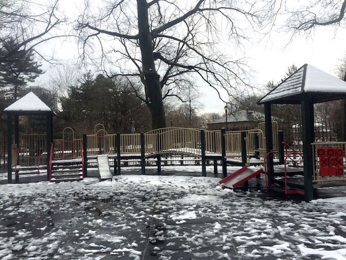 image - lincoln road playground climbing fort