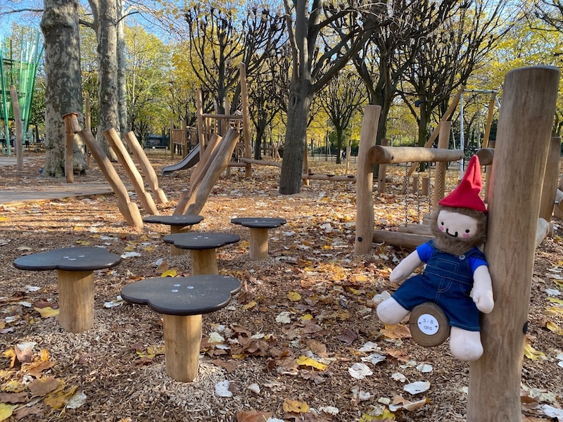 jardin du luxembourg playground bridge