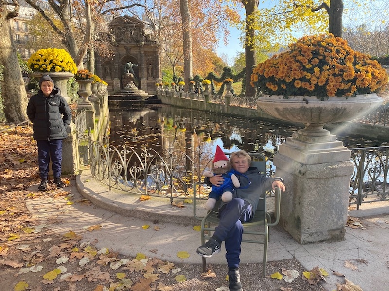 medici fountain luxembourg gardens pic