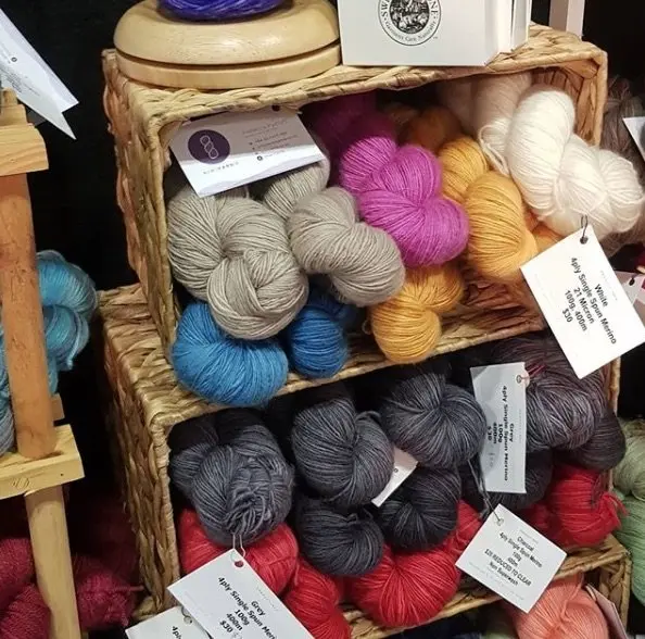 kiwi-yarn-a shop pic