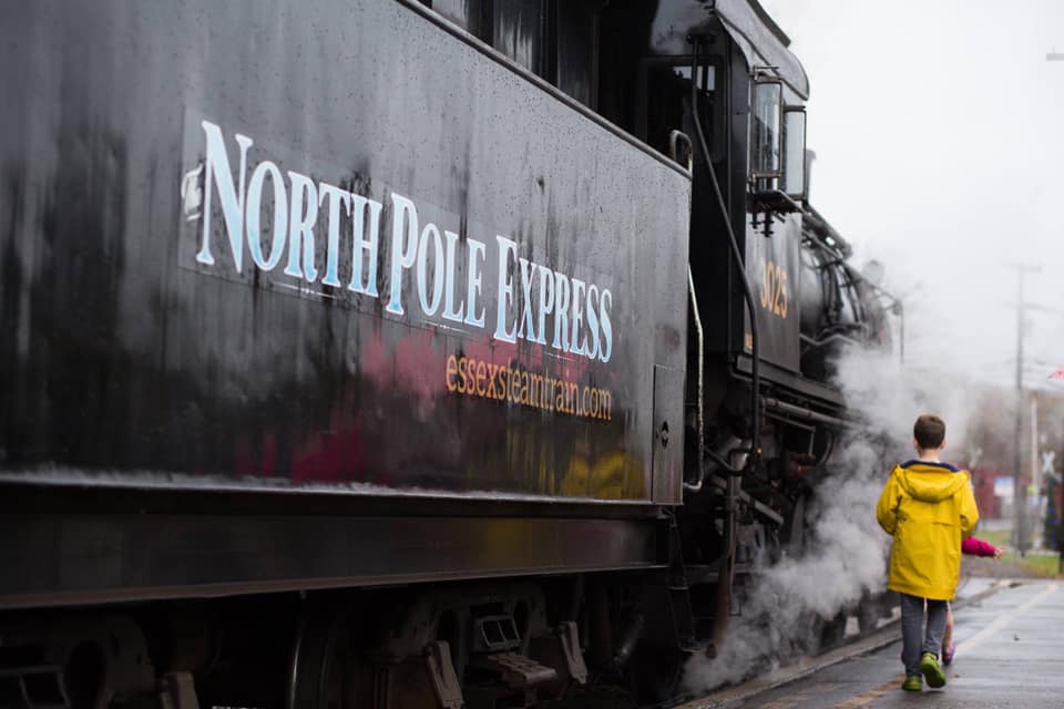 essex steam train & riverboat polar express