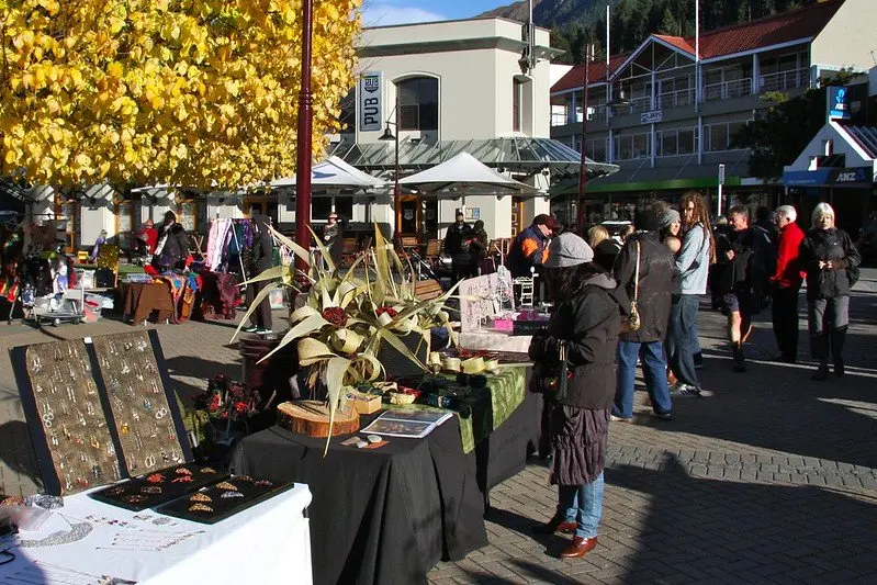 queenstown market saturday pic by itravel nz