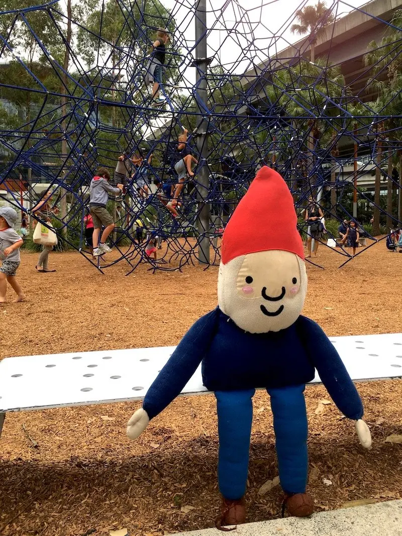 darling harbour playground climbing nets pic 800