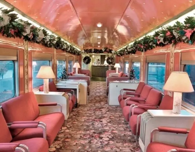 french-quarter-lounge-car-sacramento-california