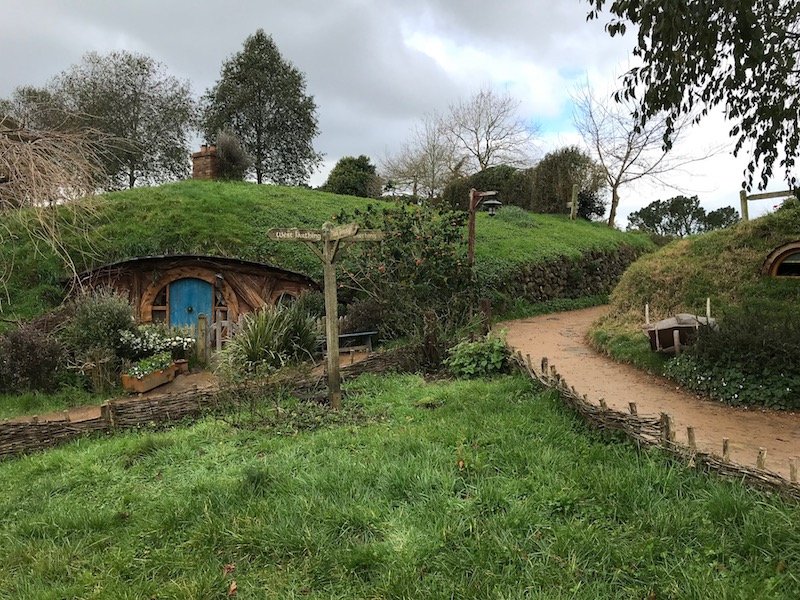 hobbiton movie set tours in new zealand - LOTR landscape