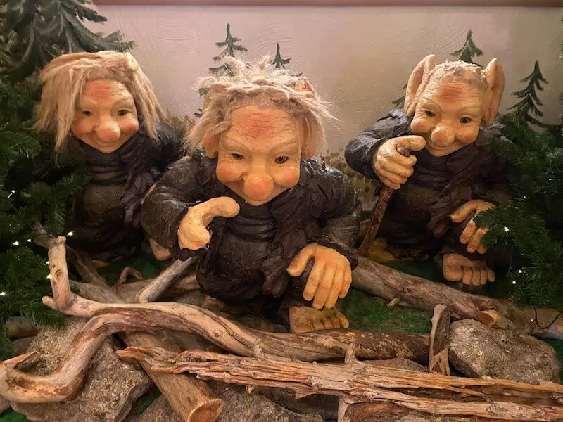 Image - Christmas house santa village trolls at door
