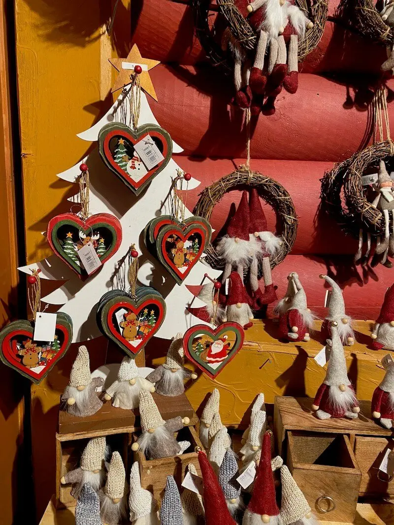 Image - Santa Claus Office ornaments